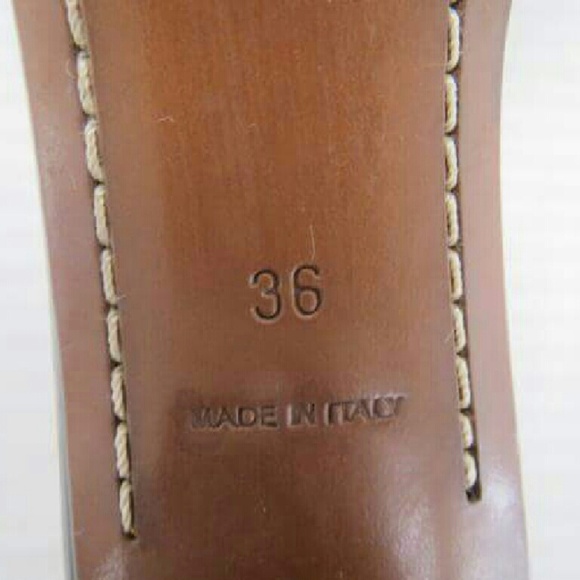 Authentic Louis Vuitton Sandal - Picture 2 of 4